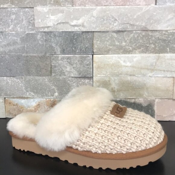UGG Women's Cozy Slipper - Picture 3 of 4